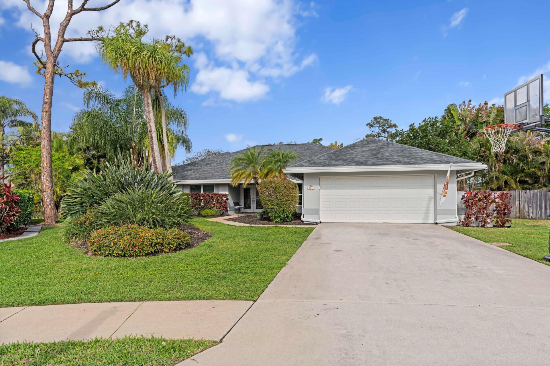 551 Kingsbury Terrace, Wellington, FL 33414 Photo
