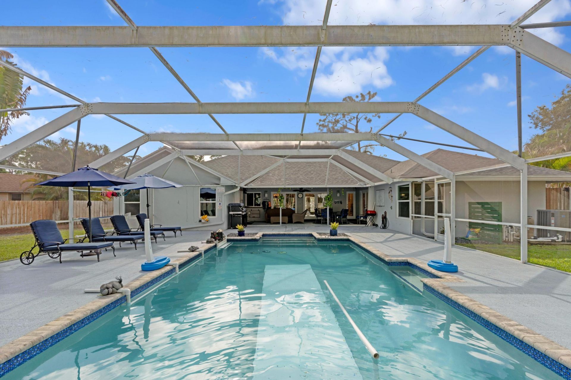 551 Kingsbury Terrace, Wellington, FL 33414 Photo