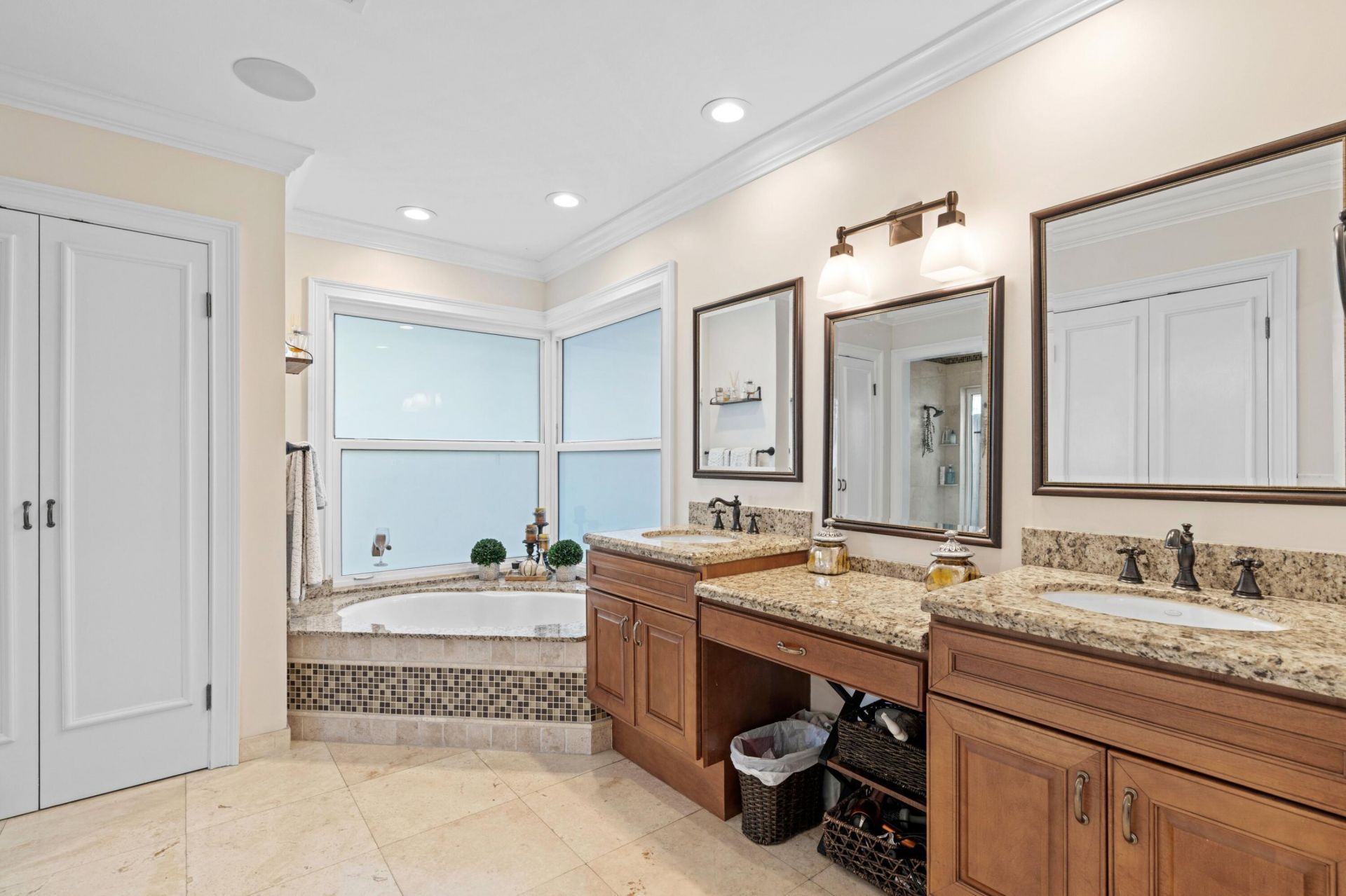 551 Kingsbury Terrace, Wellington, FL 33414 Photo