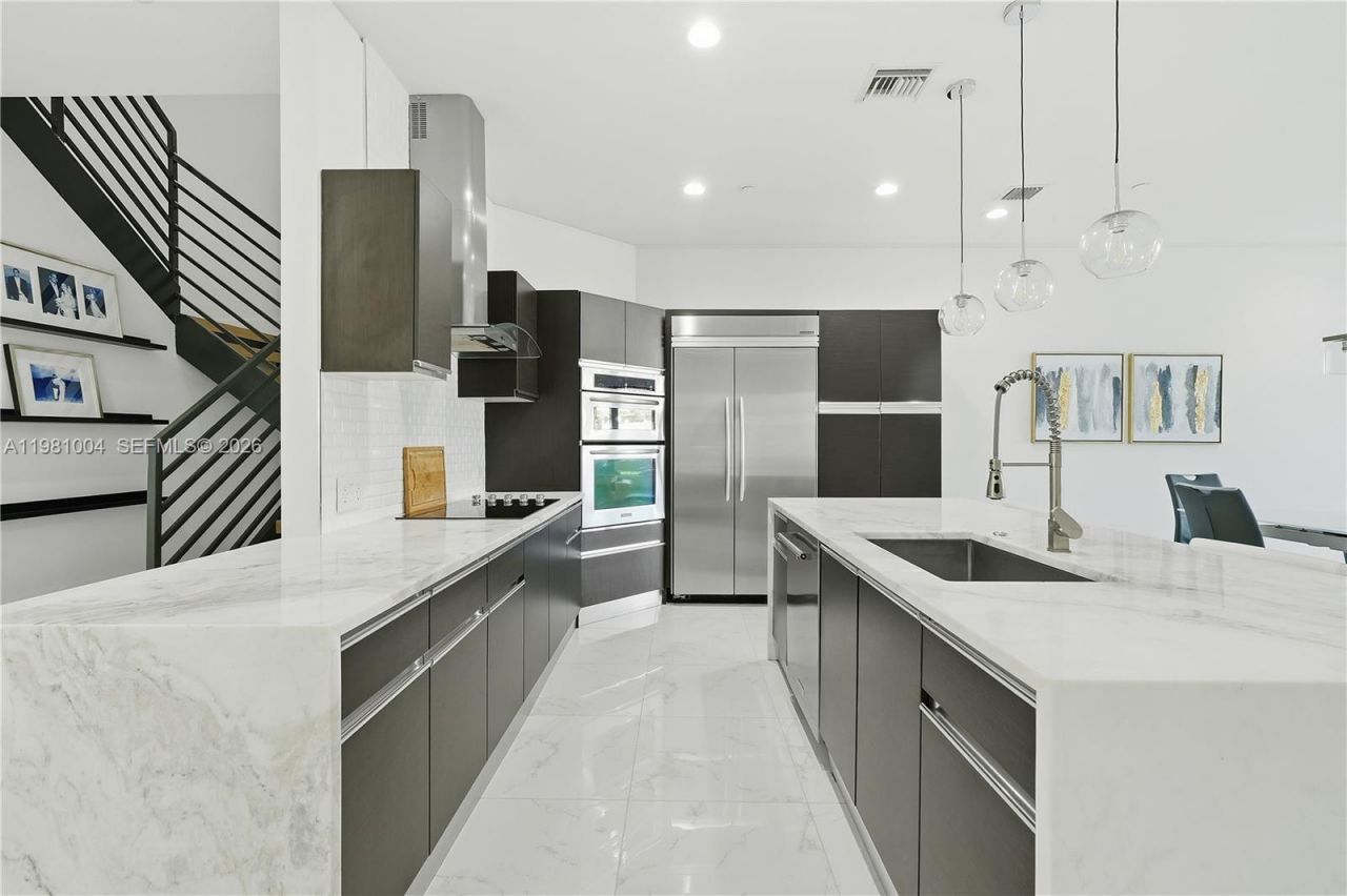 606 NE 14th Ave, Fort Lauderdale, FL 33304 Photo