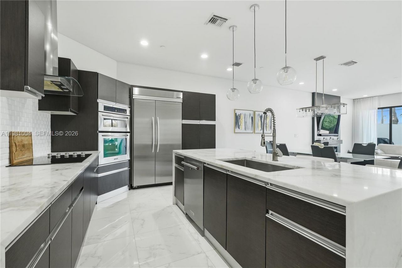 606 NE 14th Ave, Fort Lauderdale, FL 33304 Photo