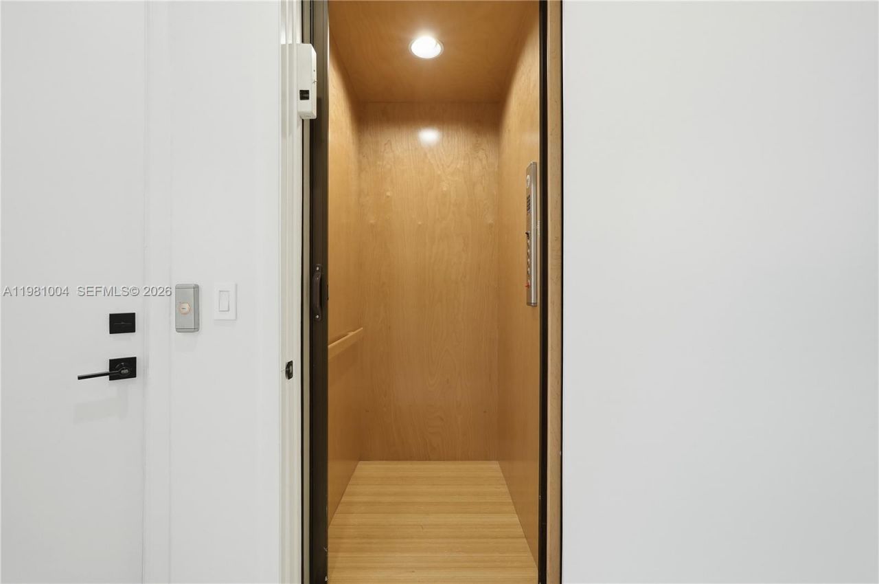 606 NE 14th Ave, Fort Lauderdale, FL 33304 Photo