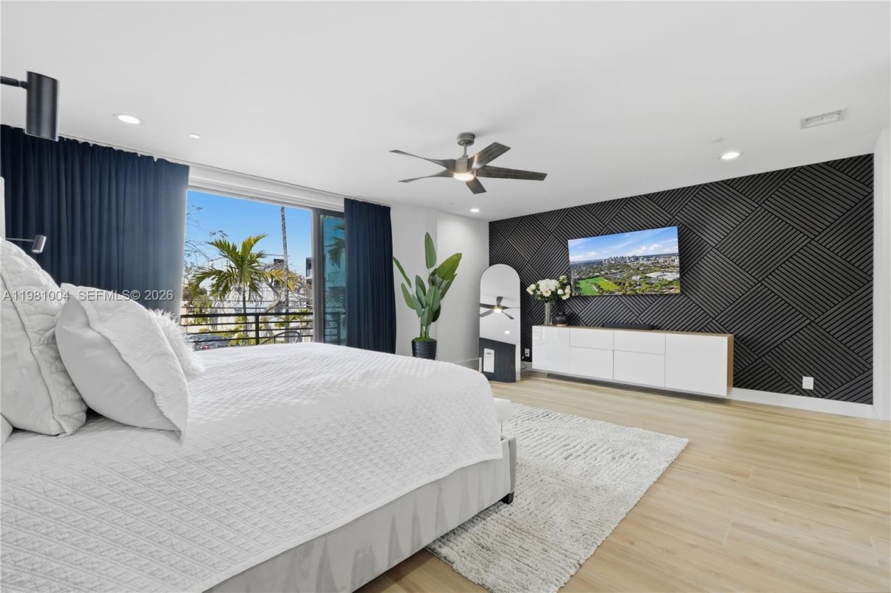 606 NE 14th Ave, Fort Lauderdale, FL 33304 Photo