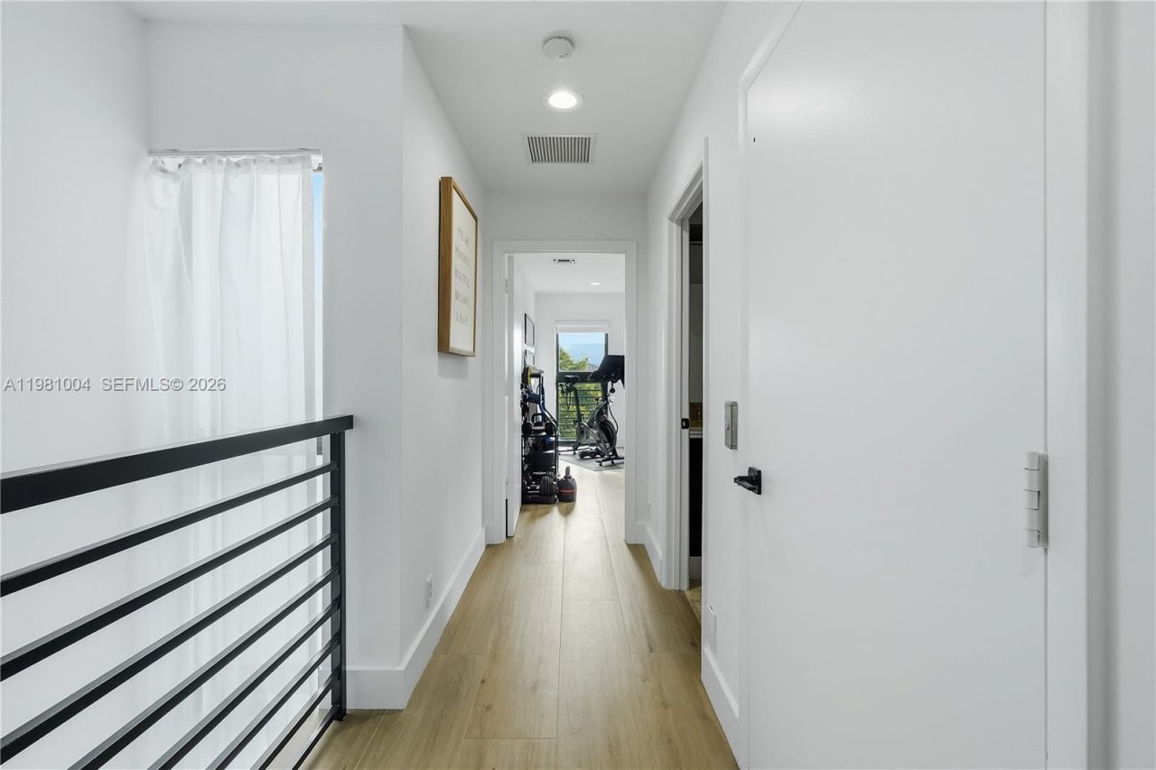 606 NE 14th Ave, Fort Lauderdale, FL 33304 Photo