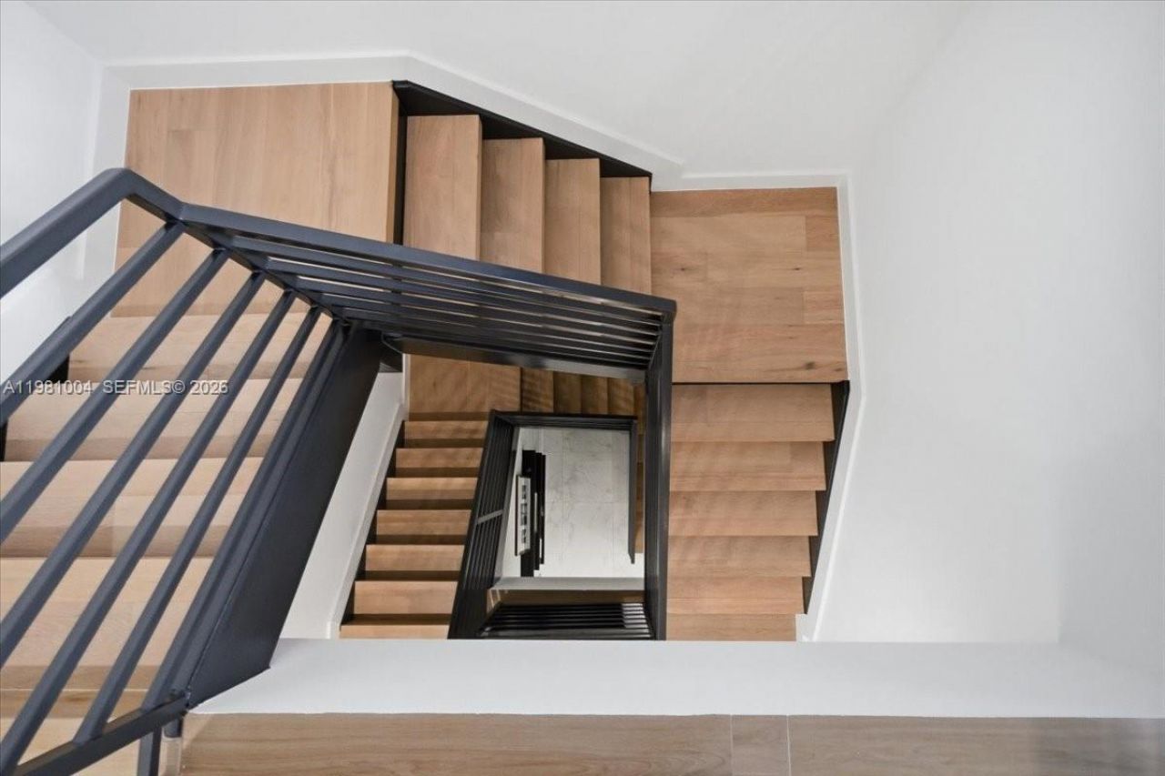 606 NE 14th Ave, Fort Lauderdale, FL 33304 Photo