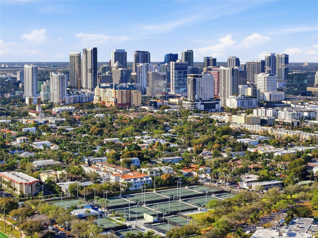 606 NE 14th Ave, Fort Lauderdale, FL 33304 Photo