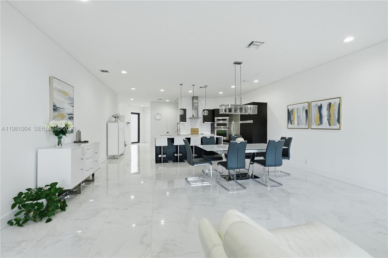 606 NE 14th Ave, Fort Lauderdale, FL 33304 Photo