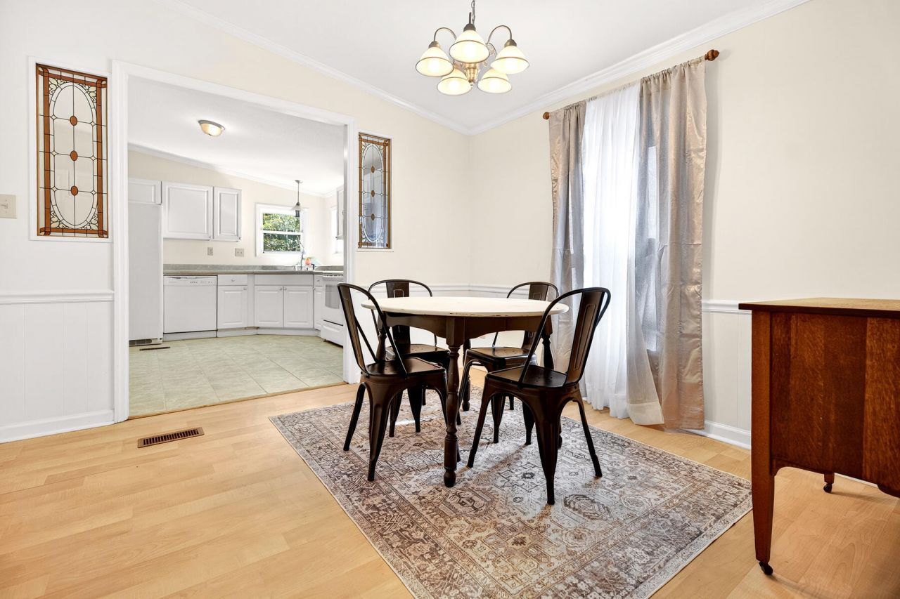 1223 Benton Road Photo 18