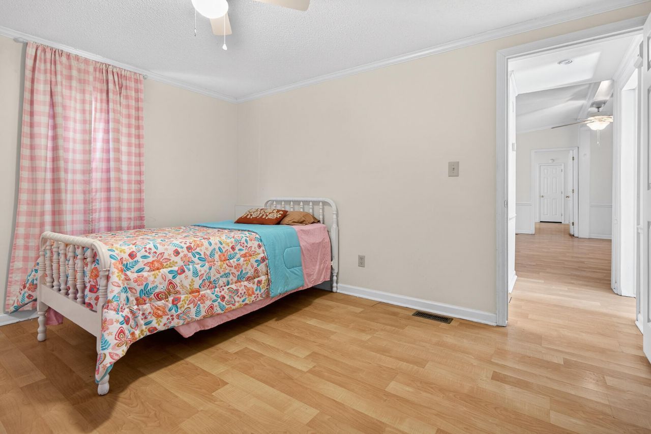 1223 Benton Road Photo 25