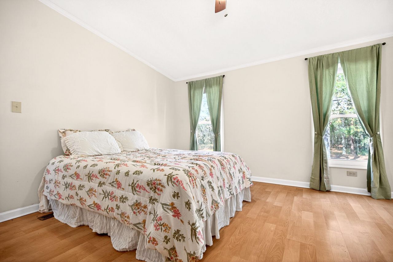 1223 Benton Road Photo 31