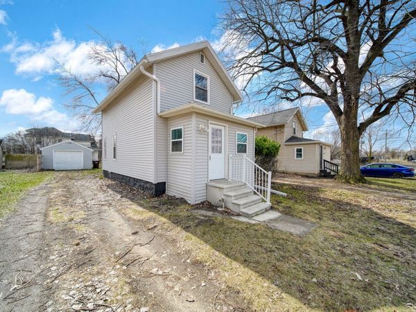 1811 Lewis Street, Jackson, MI 49203