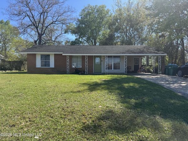 113 Fore Street, Gulfport, MS 39503