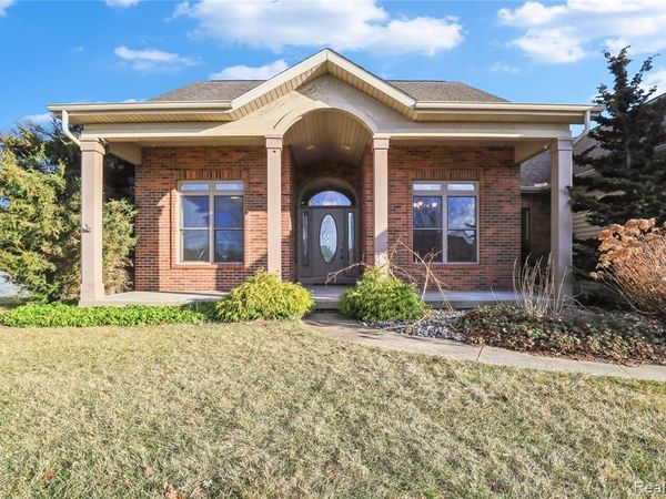 6273 Boulder Drive, Flushing, MI 48433