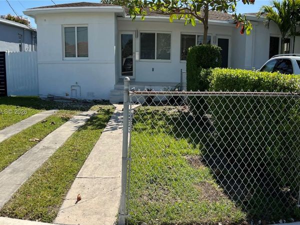 2800 SW 25th St , Unit 1, Miami, FL 33133