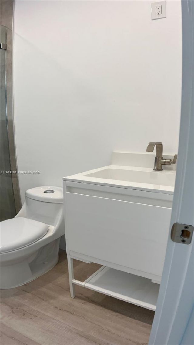 2800 SW 25th St , Unit 1, Miami, FL 33133 Photo