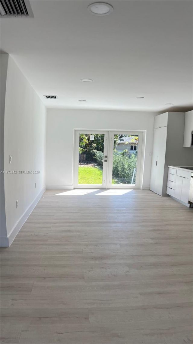 2800 SW 25th St , Unit 1, Miami, FL 33133 Photo