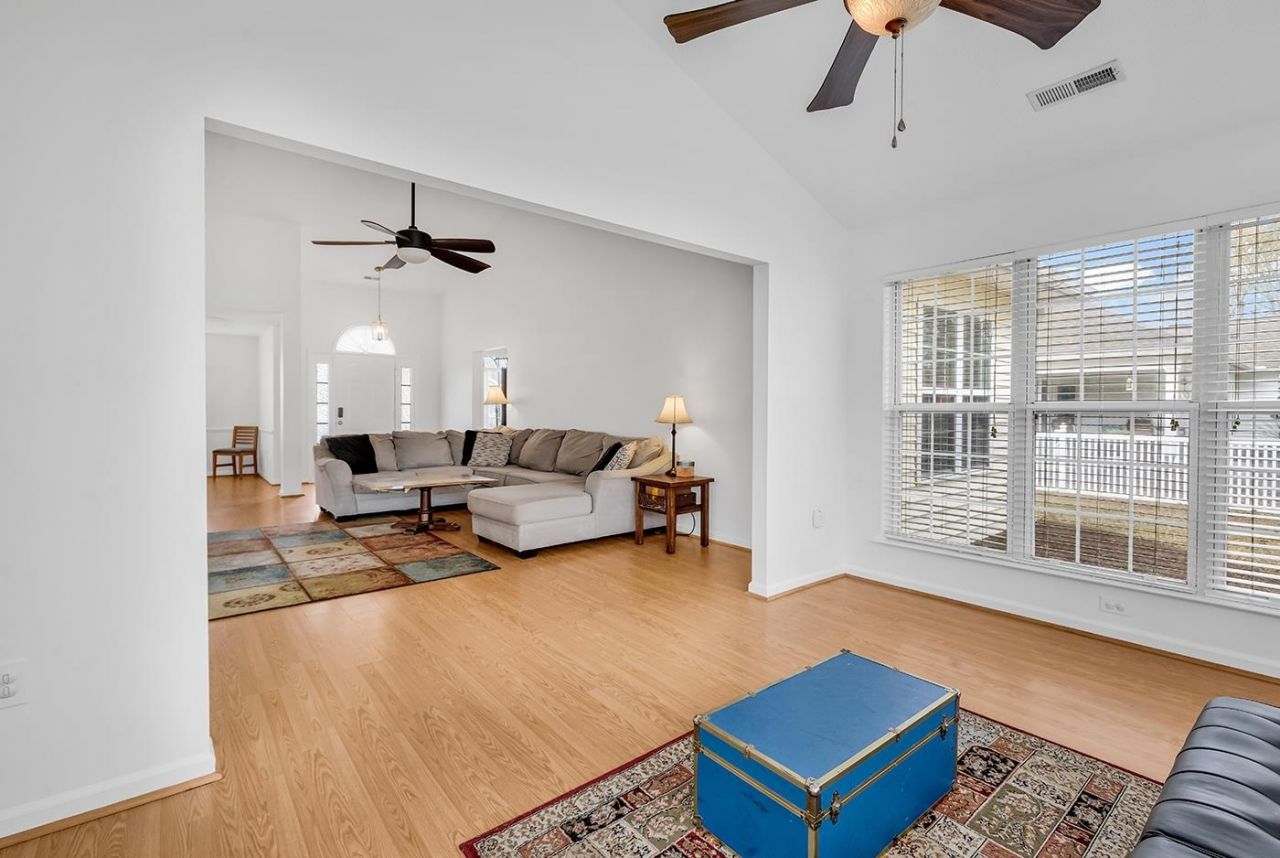 1500 Westferry Crossing Photo 11