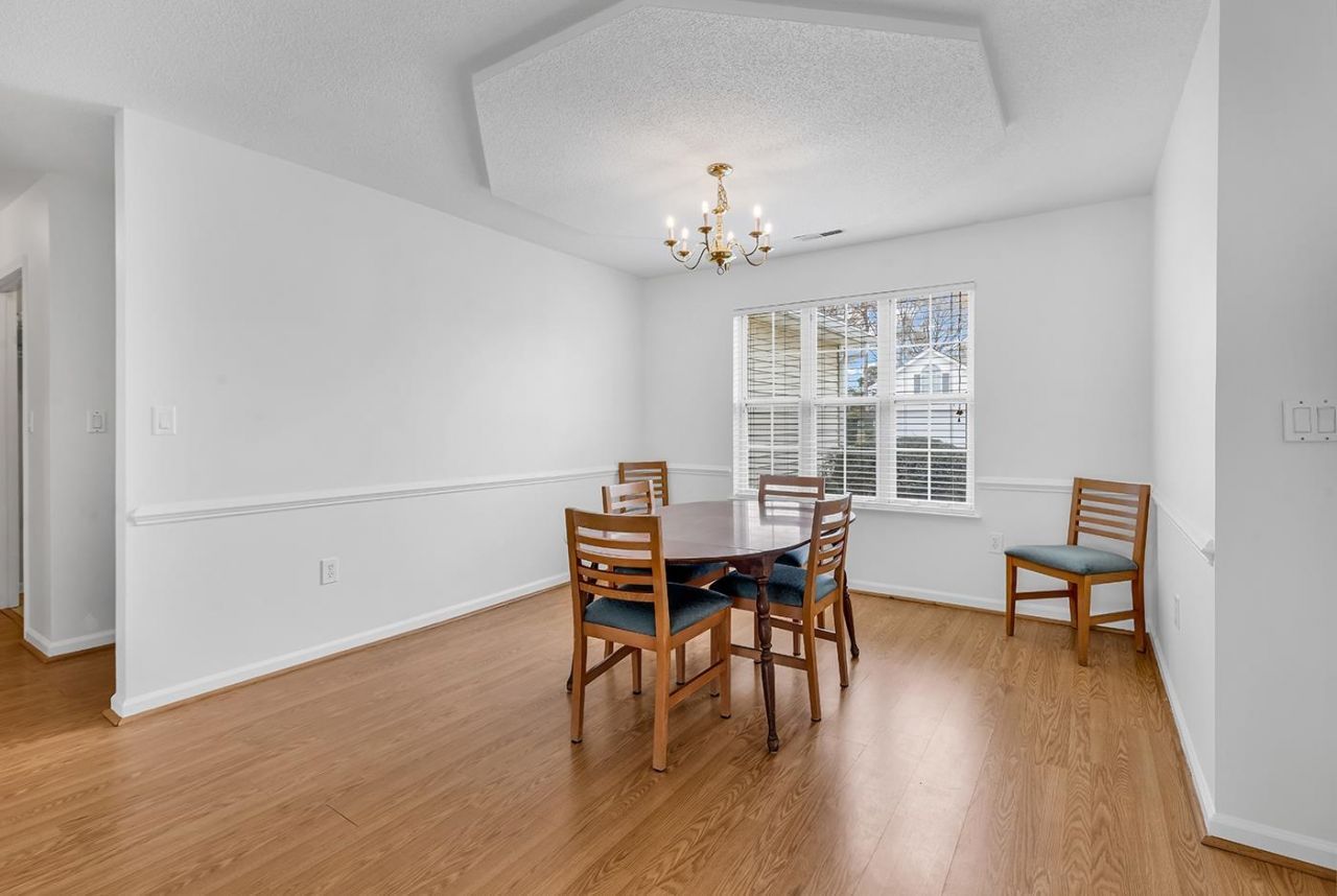 1500 Westferry Crossing Photo 13