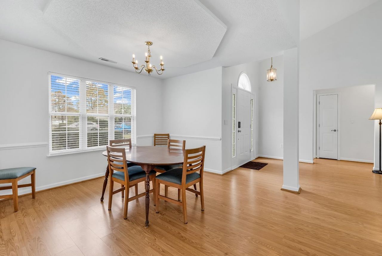 1500 Westferry Crossing Photo 14