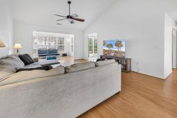 1500 Westferry Crossing photo 4