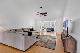 1500 Westferry Crossing photo 4