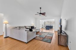 1500 Westferry Crossing photo 4