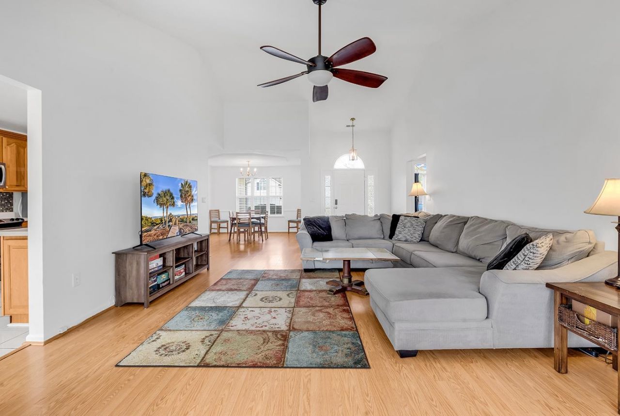 1500 Westferry Crossing Photo 6