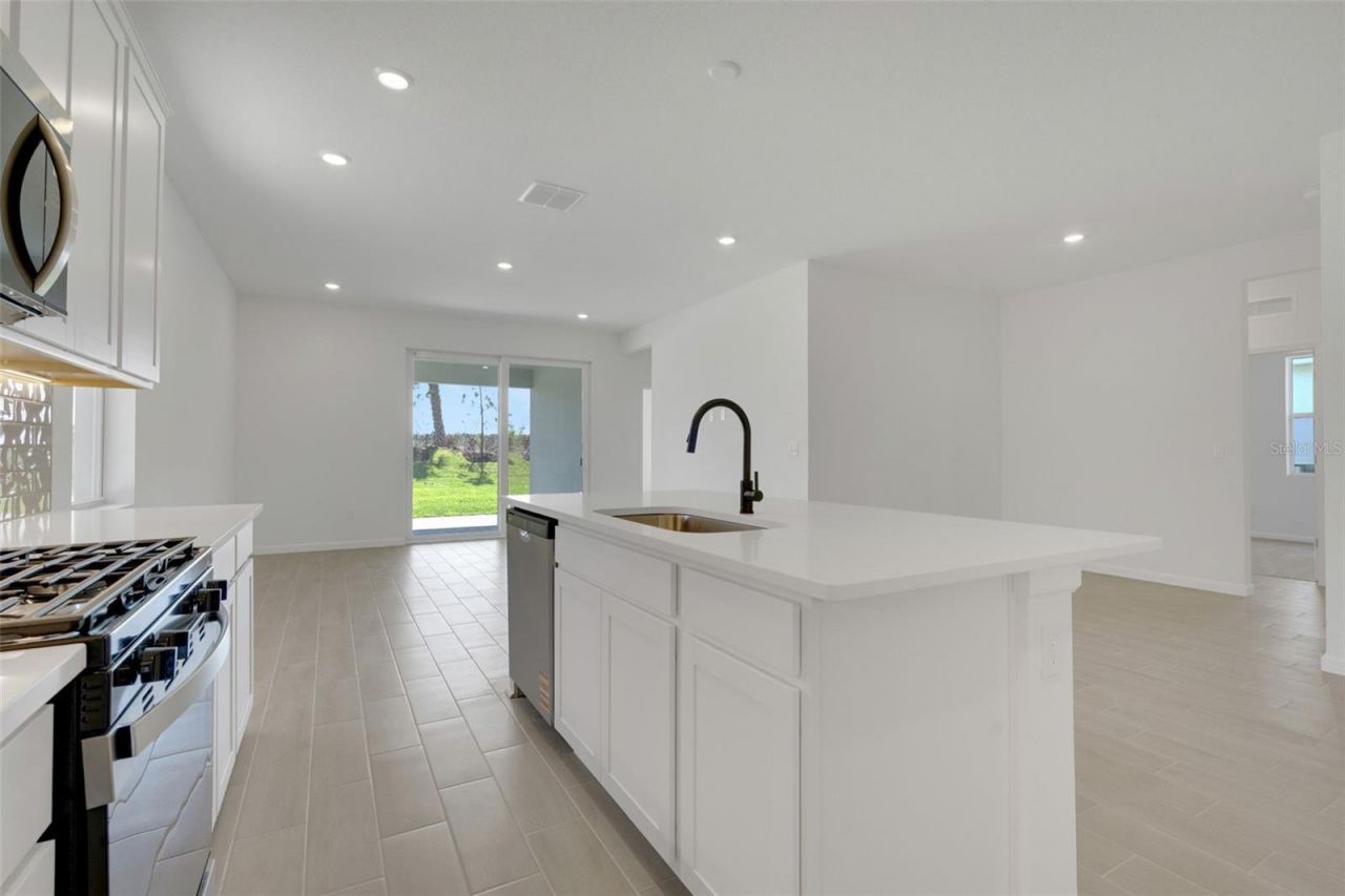 5461 NW Camberly Court, Port Saint Lucie, FL 34987 Photo