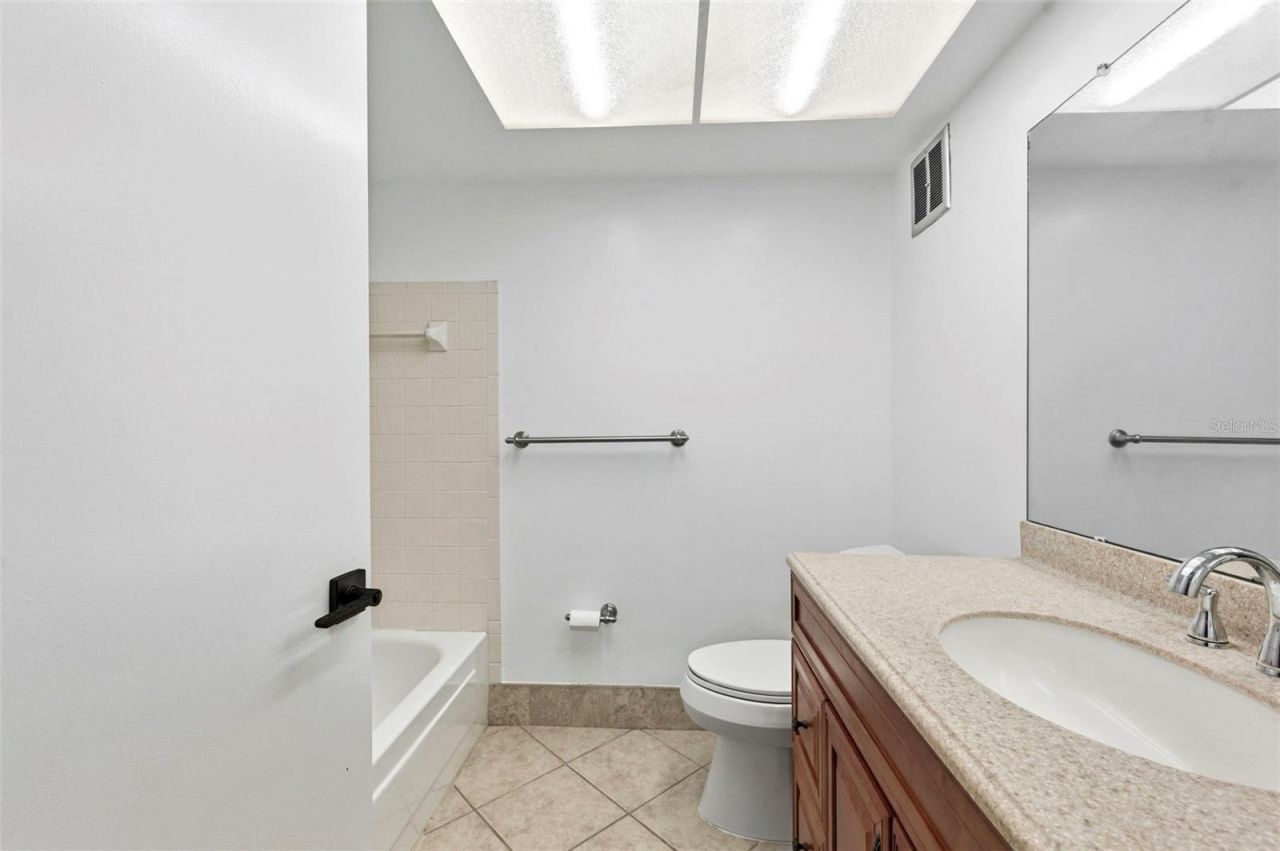 5155 9th Avenue N, Unit 104, Saint Petersburg, FL 33710 Photo