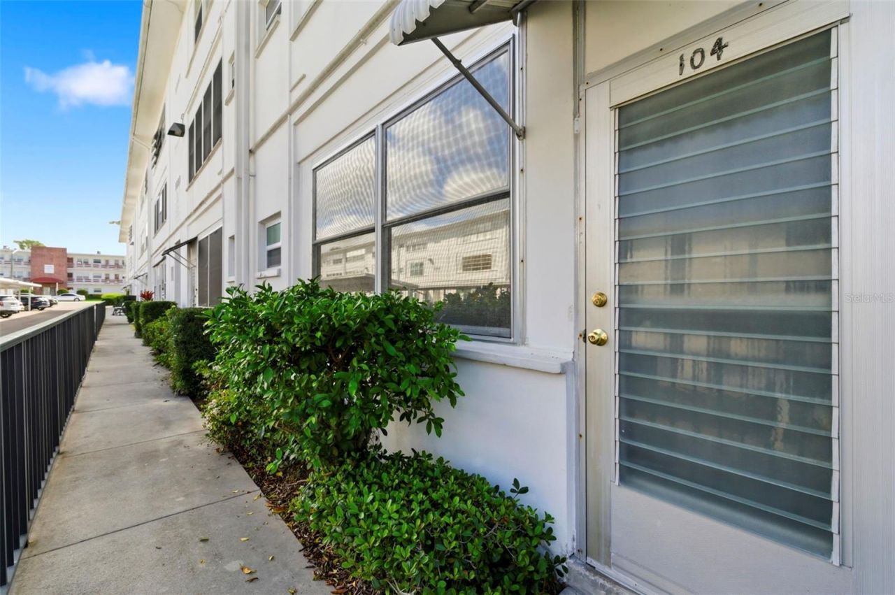 5155 9th Avenue N, Unit 104, Saint Petersburg, FL 33710 Photo