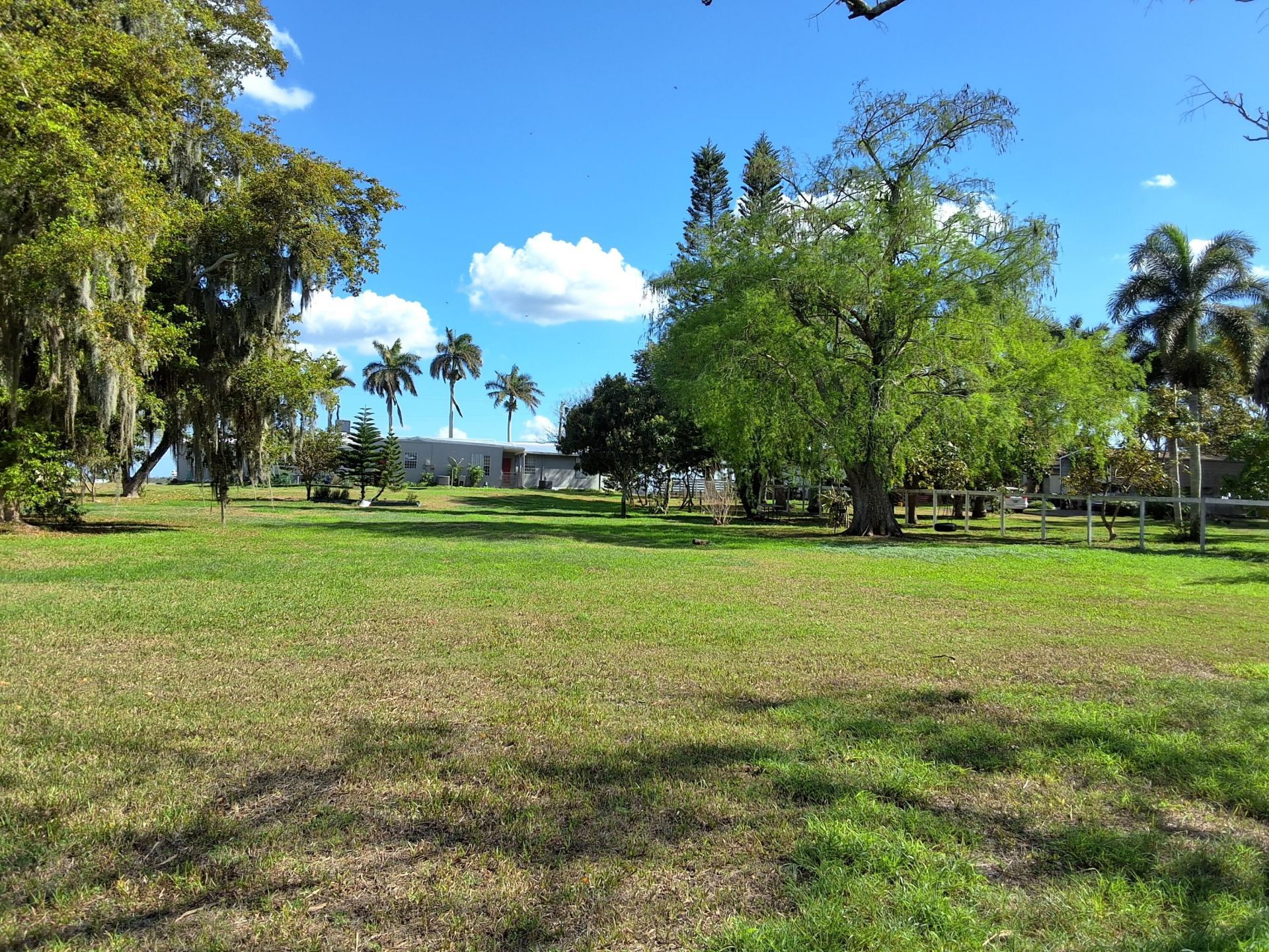 1221 Bacom Point Road, Pahokee, FL 33476 Photo