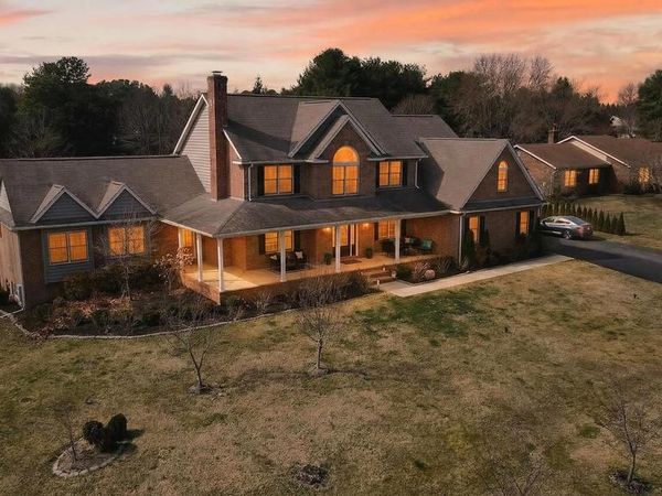 130 PINE VALLEY DRIVE, MIDDLETOWN, DE 19709