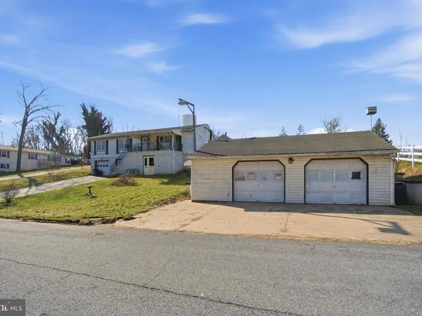 314 E Broadway Street, Union Bridge, MD 21791 Main Photo