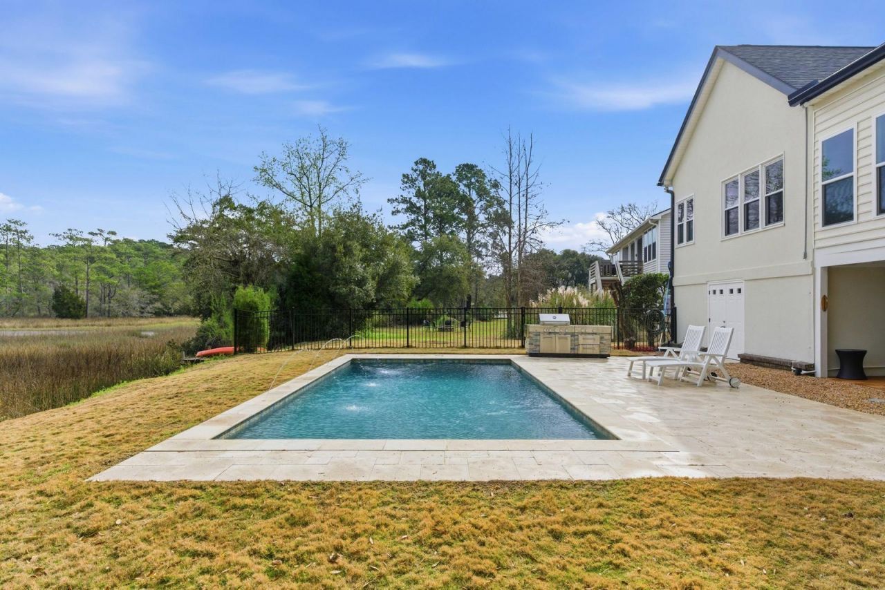 106 Berkshire Drive Photo 13