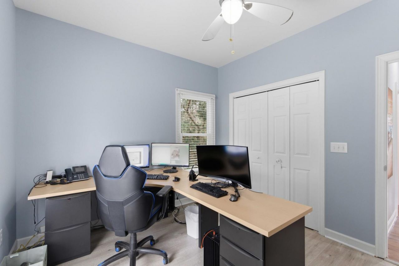 106 Berkshire Drive Photo 22