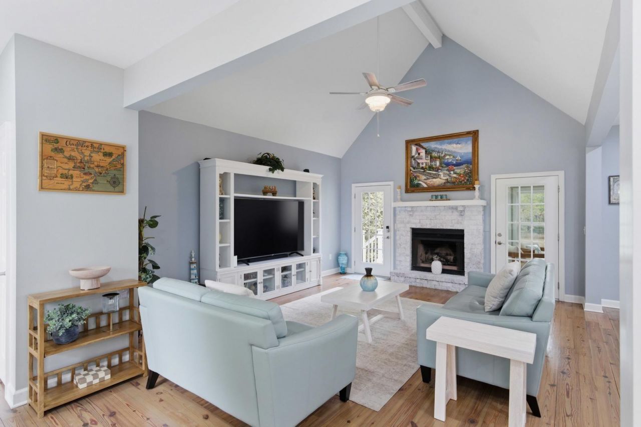 106 Berkshire Drive Photo 6