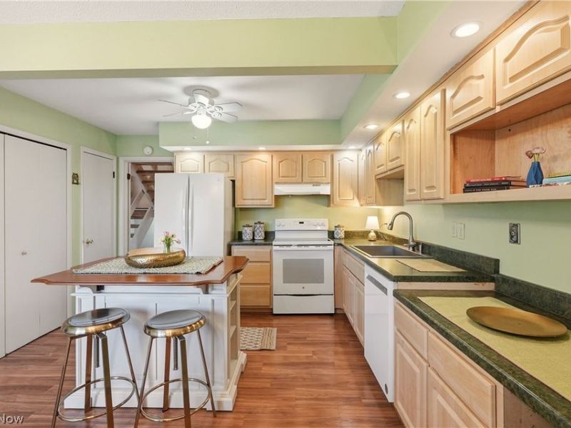 17650 Walnut Trail, Chagrin Falls, OH 44023 Photo 13