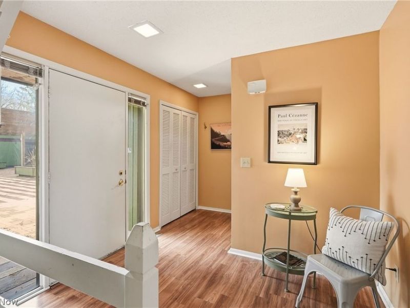 17650 Walnut Trail, Chagrin Falls, OH 44023 Photo 4