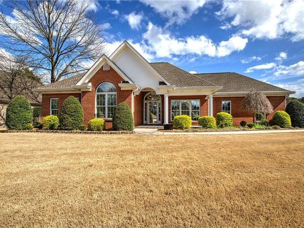 120 Vinings Way SE, Calhoun, GA 30701