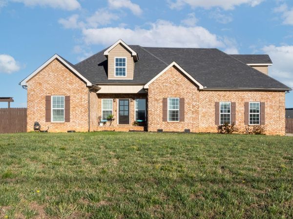 2006 Longview Rd , Bell Buckle, TN 37020
