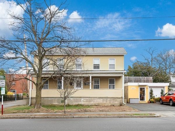 158 Adams St, Unit 1, Newton, MA 02485