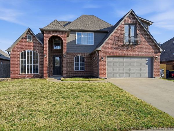 3709 W 108th Court S, Jenks, OK 74037