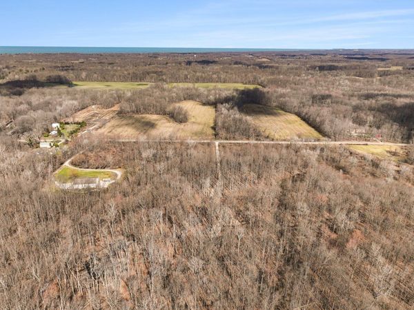 8400 Kruger Road, Three Oaks, MI 49128
