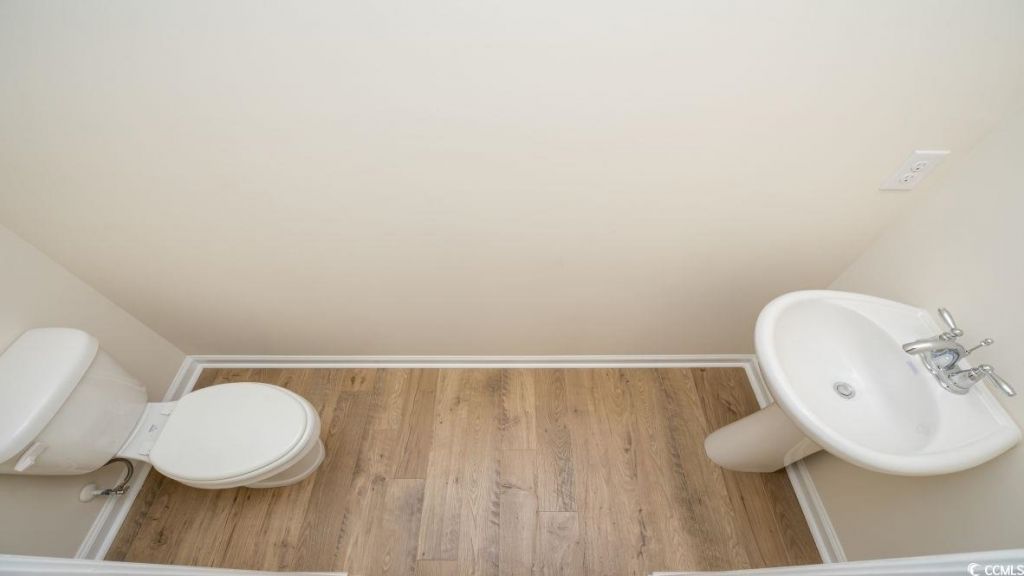 2614 Orion Loop  Photo 4