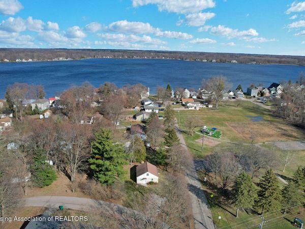 1692 Bliss Street, Haslett, MI 48840