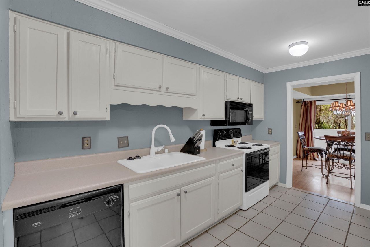 2014 Watermark Place  Photo 13