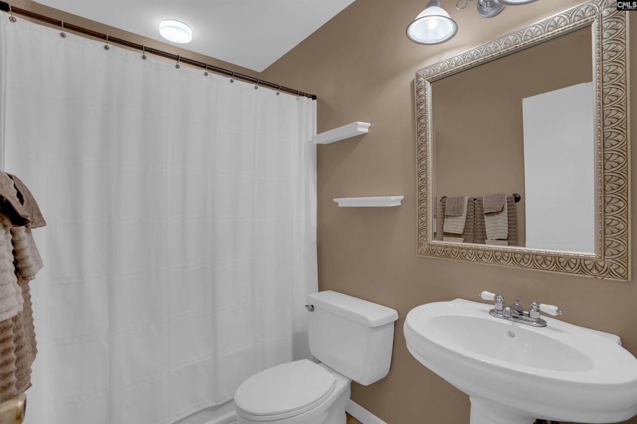 2014 Watermark Place  Photo 4