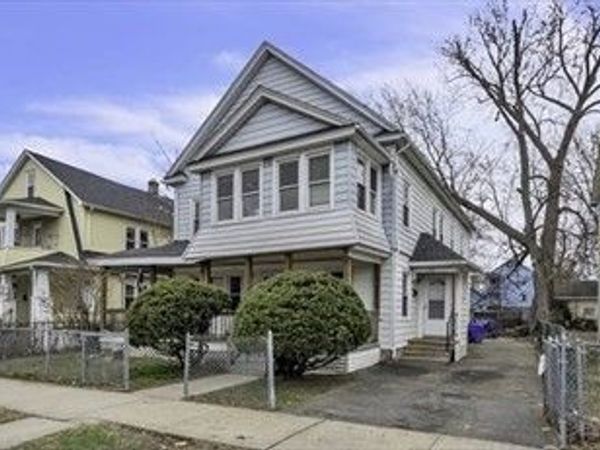 124-126 Westford Cir, Springfield, MA 01109