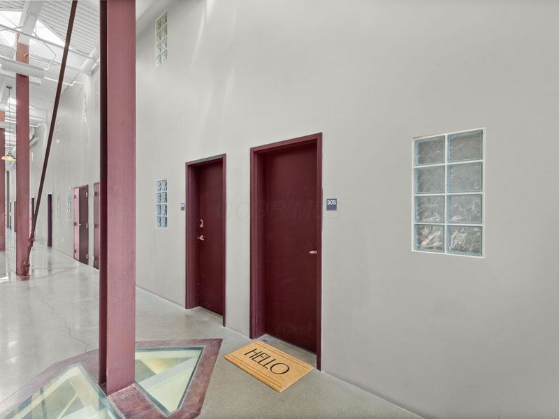 367 Auden Avenue, Unit 305, Columbus, OH 43215 Photo 9