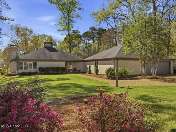 4 Fern Cove, Flowood, MS 39232